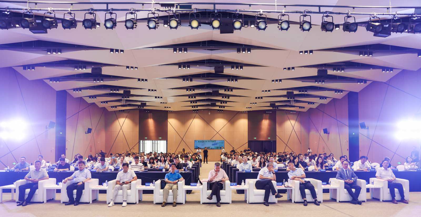 1692265287632758.jpg 企業(yè)資訊 才聚航天 智創(chuàng)未來 中鈉儲能應(yīng)邀參加“西安航天基地人才創(chuàng)新創(chuàng)業(yè)大賽”2.jpg