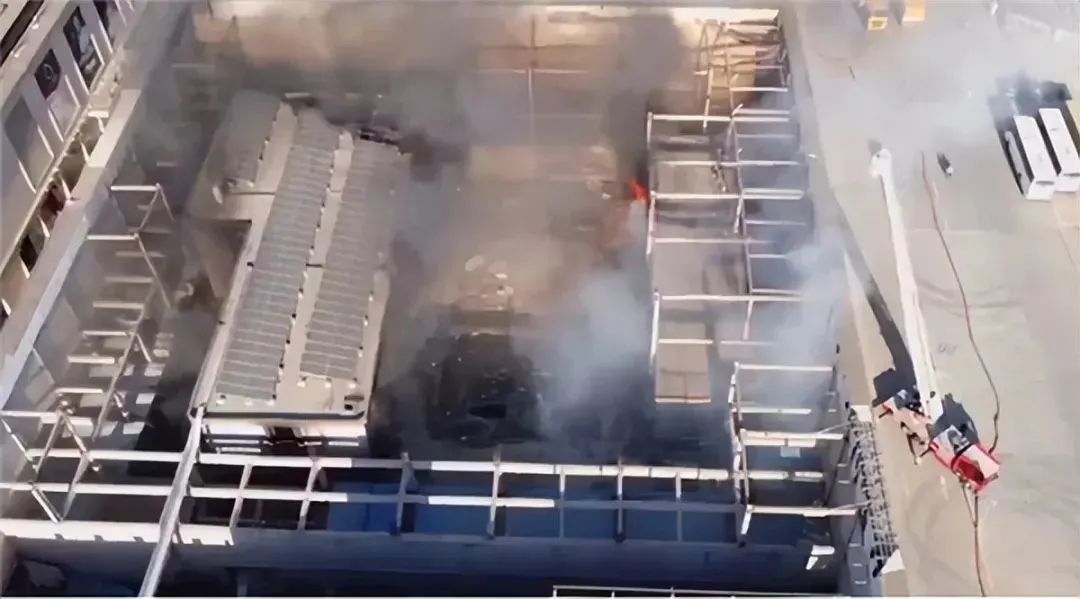 1697706333828773.jpg 640 (1).jpg